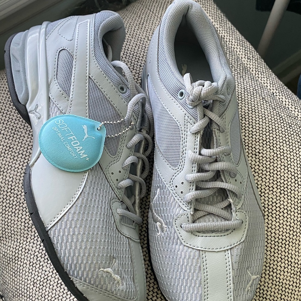 PUMA women’s Tazon cross grey sneakers